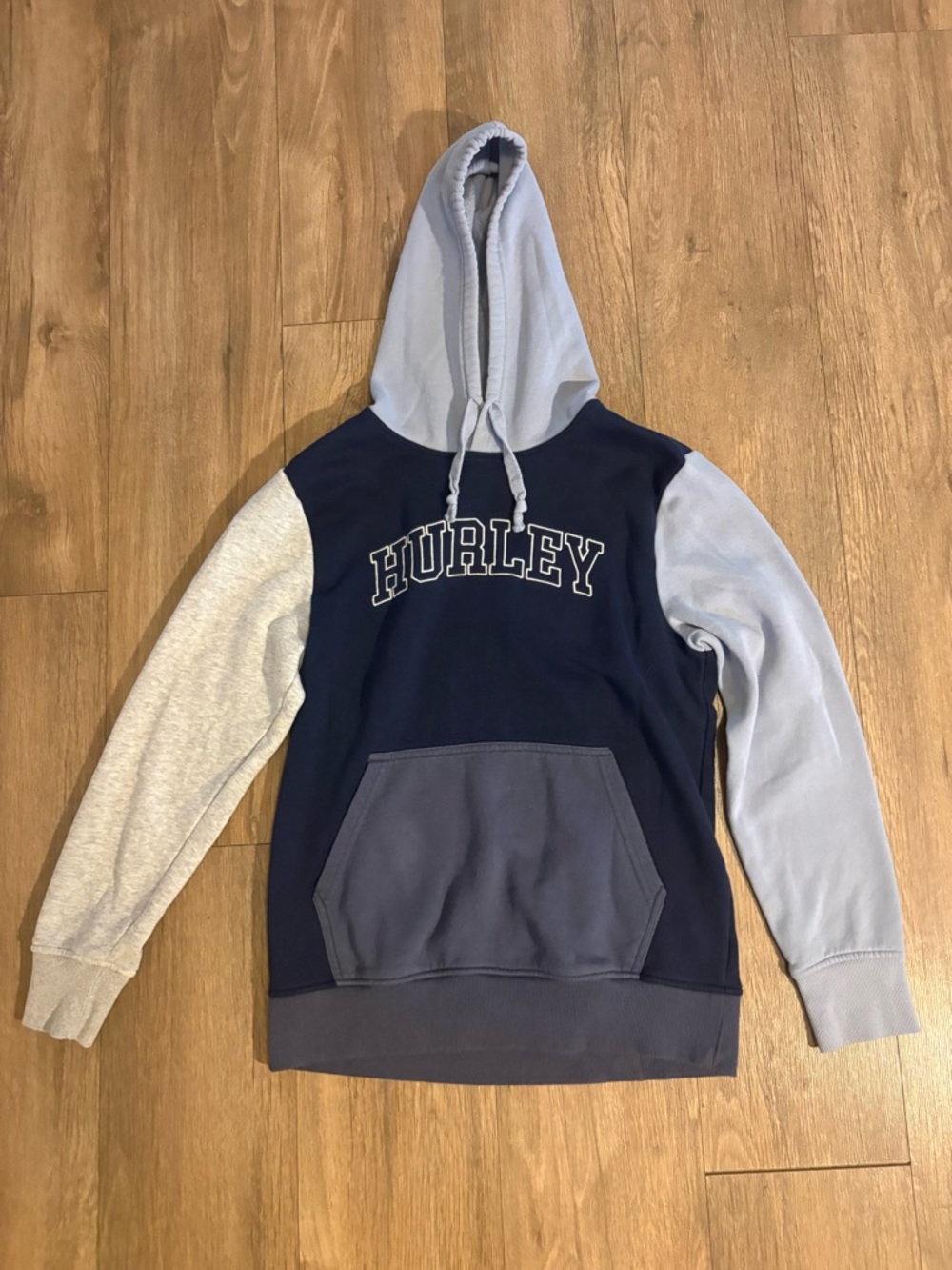 Vintage Hurley Men's Two-Tone Navy & Light Blue Hoodie men’s S